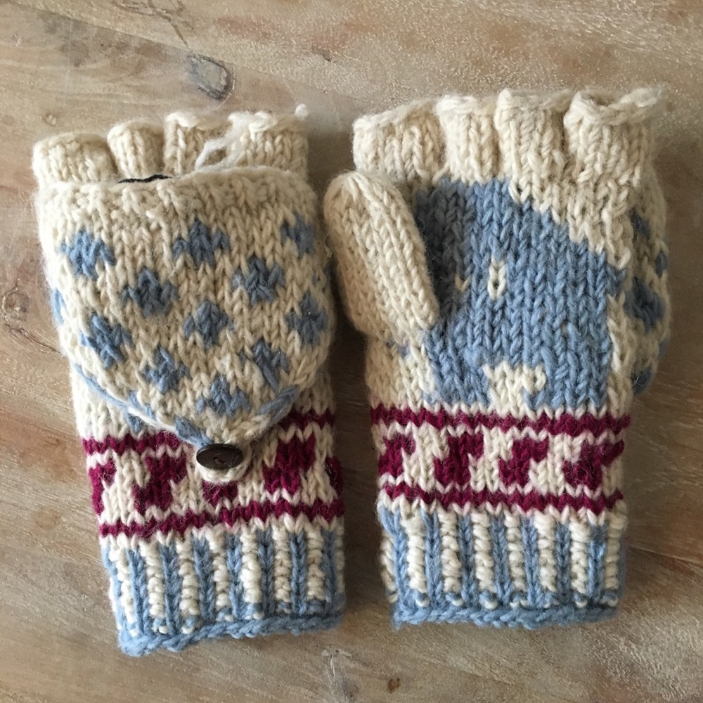 World Market Fleece Lined Hobo Mittens